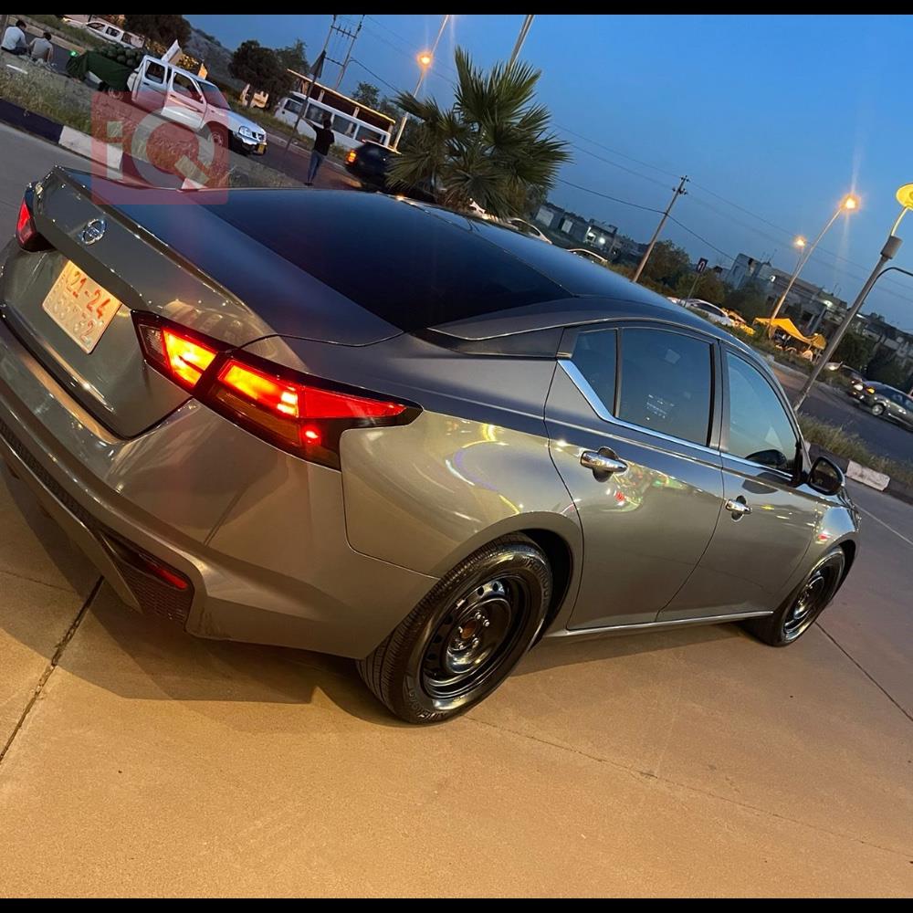 نیسان ئەلتیما